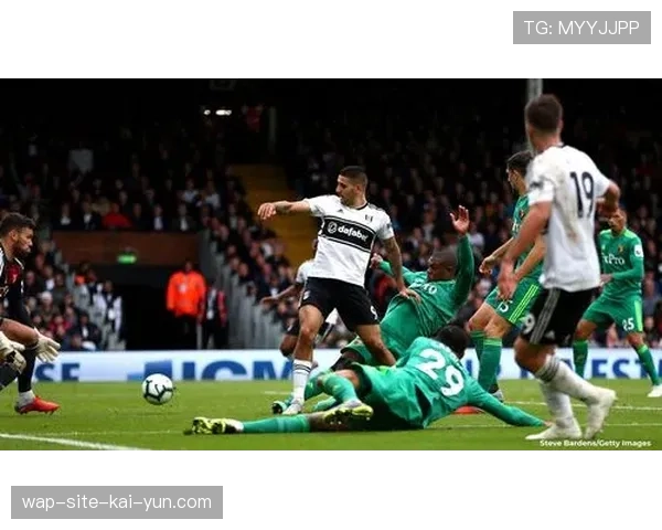 奥格斯堡净胜球-15 防守问题成保级最大障碍